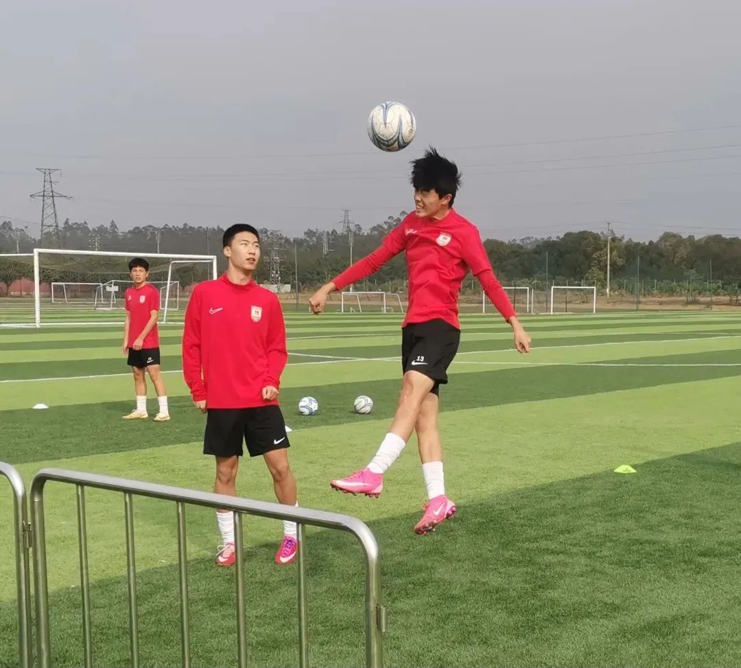 爱游戏电竞-关于长春亚泰备战下一场比赛，调整训练计划的信息