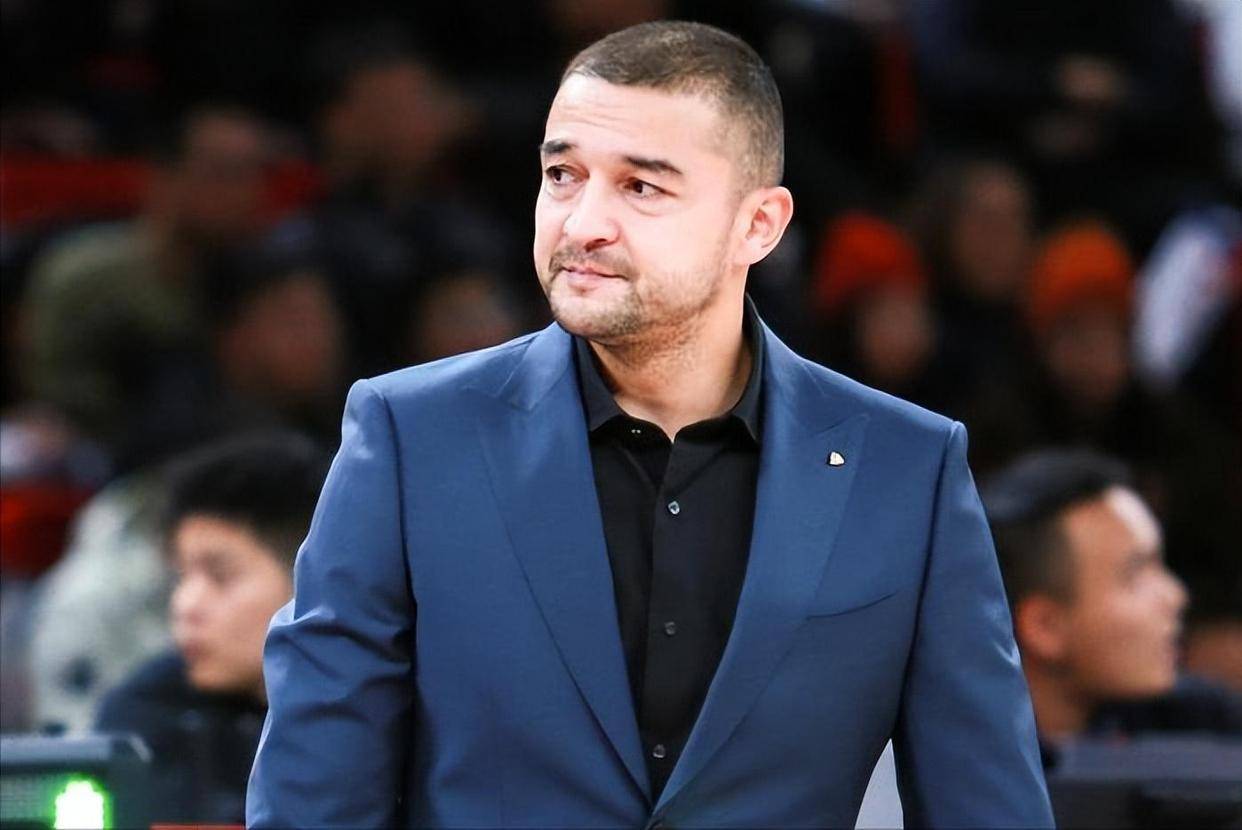 爱游戏娱乐-尤文图斯多点开花锁定小组头名，淘汰赛冠军热力十足的简单介绍