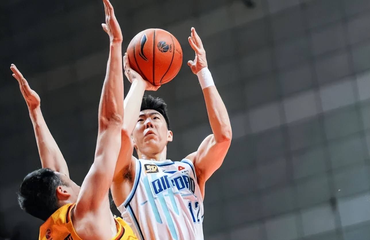 爱游戏直播-青岛男篮客场不敌天津，遭遇近三连败低迷期！的简单介绍