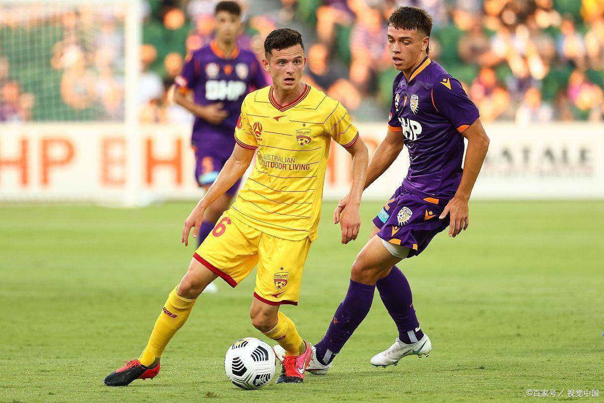 爱游戏app下载-包含西悉尼流浪者连续不败，争冠形势一片大好的词条