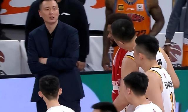 包含凭借一波辽宁队,CBA季后赛成功绝杀,现场教练席炸锅的词条 包含凭借一波辽宁队,CBA季后赛成功绝杀,现场教练席炸锅的词条