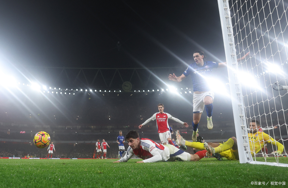 关于高水平足球对决掀起观赏狂潮的信息