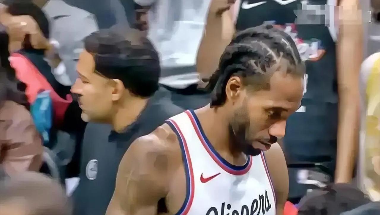 爱游戏中国官网-快船队核心受伤，输给黄蜂队