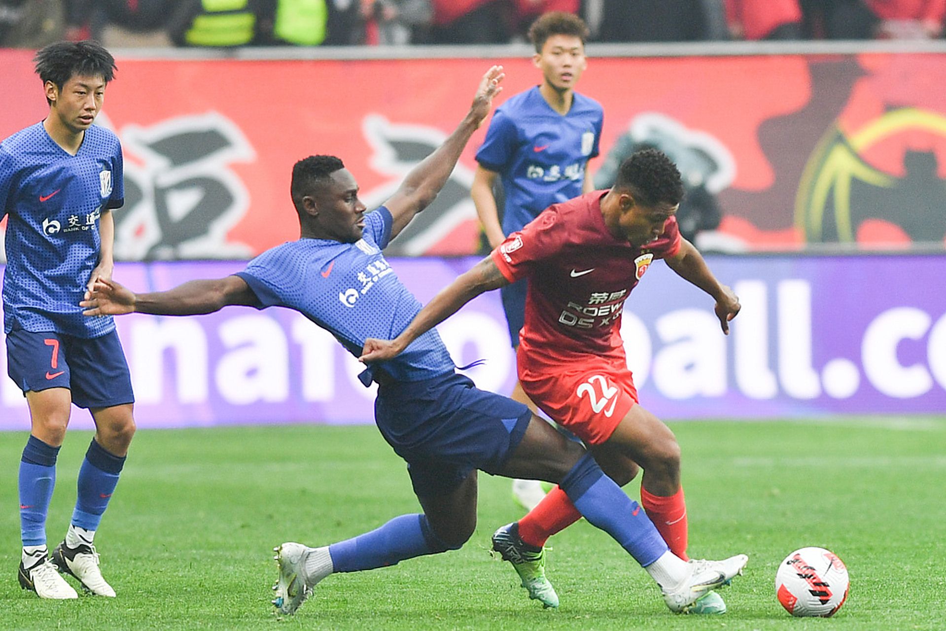 包含申花坐镇主场迎战永昌,士气高昂的词条 包含申花坐镇主场迎战永昌,士气高昂的词条