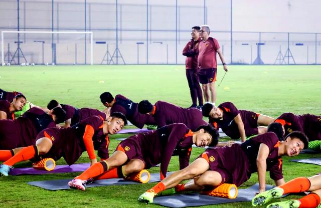 球员们正在积极备战即将举行的国际比赛