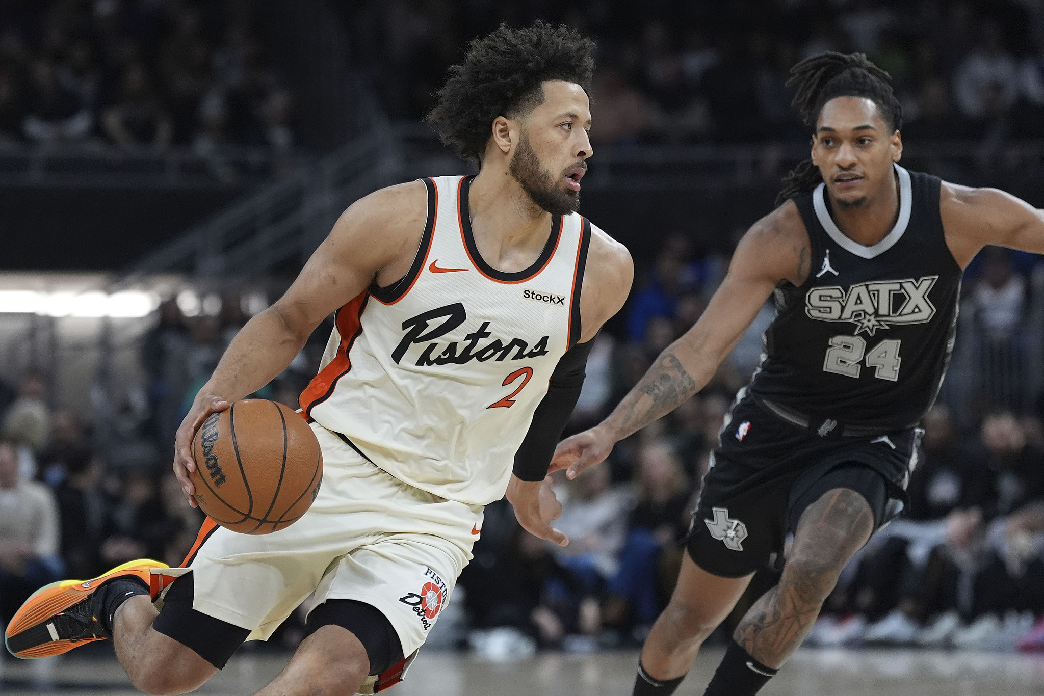 马刺击败活塞,德罗赞独得25分贡献胜利 马刺击败活塞,德罗赞独得25分贡献胜利