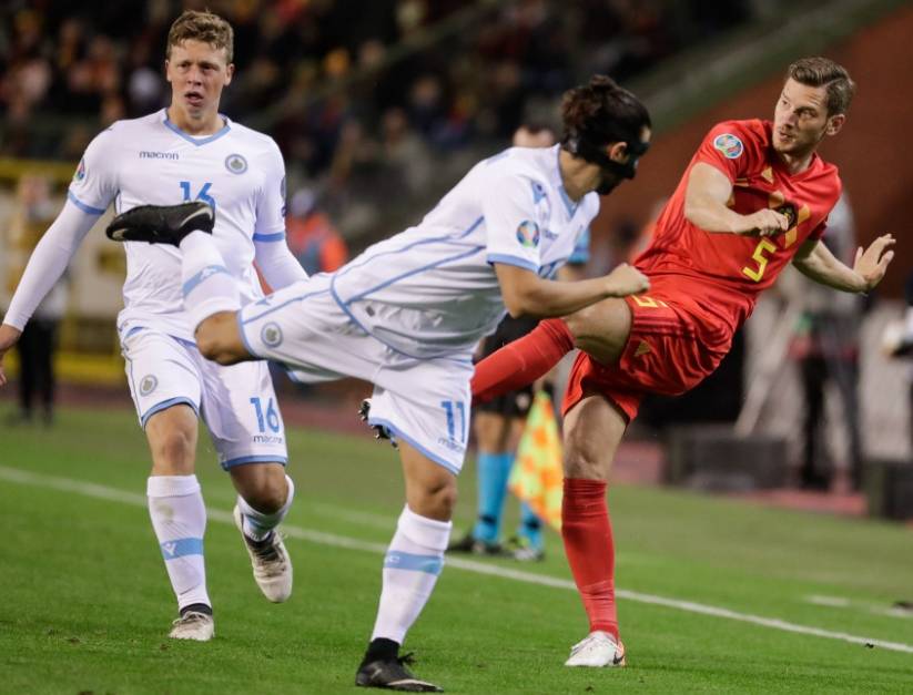 爱游戏app下载-奥地利队球员们努力拼搏，展现出色