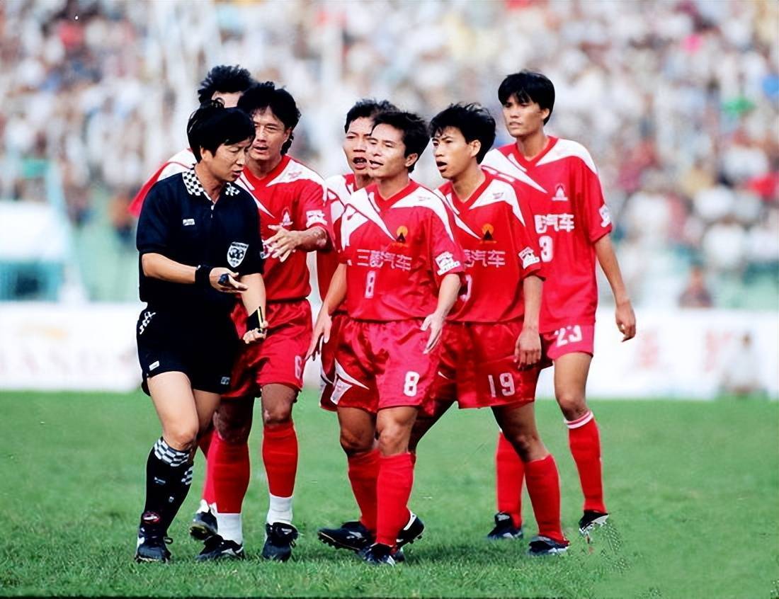 大连队迎战四川,全队实力备战期待保持不败势头的简单介绍 大连队迎战四川,全队实力备战期待保持不败势头的简单介绍