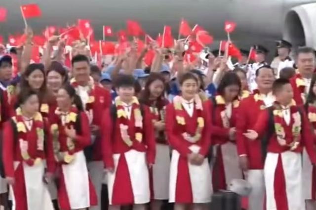 闪光之夜:奥运赛场上的辉煌时刻的简单介绍 闪光之夜:奥运赛场上的辉煌时刻的简单介绍