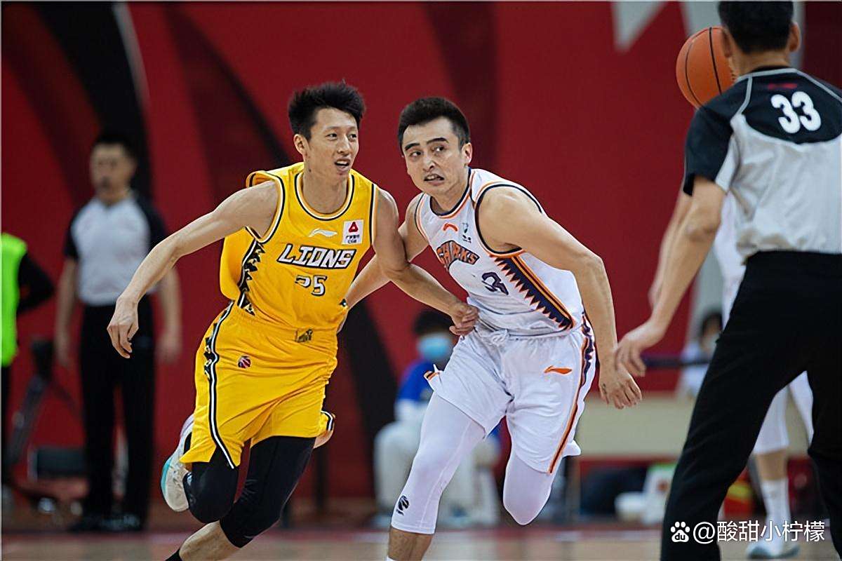 上海男篮惨败辽宁,遭遇连败 上海男篮惨败辽宁,遭遇连败