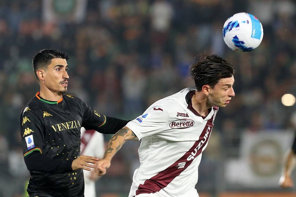 关于那不勒斯防线高效抵挡对手攻势的信息 关于那不勒斯防线高效抵挡对手攻势的信息