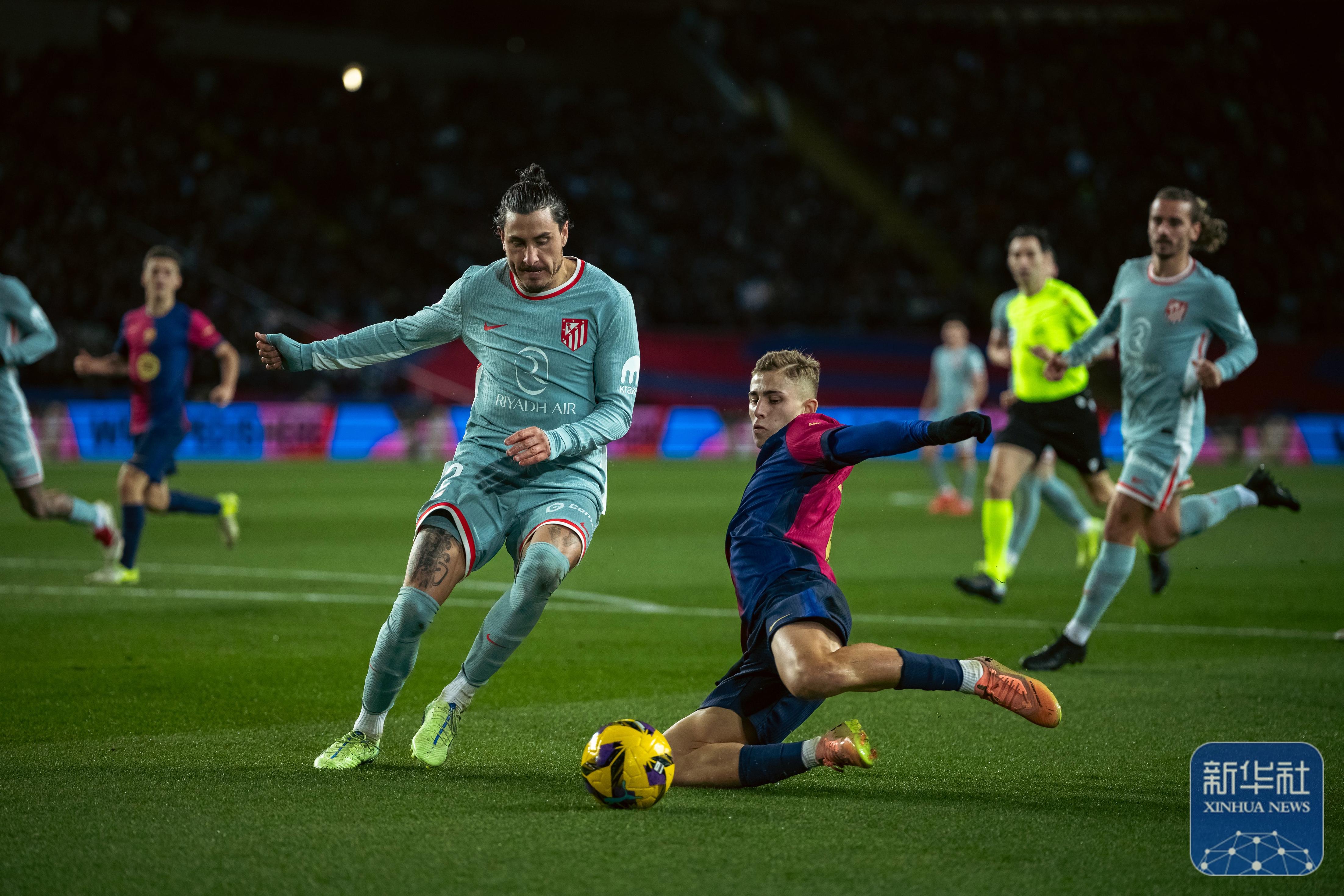 爱游戏平台-马竞中场因伤下场，球队实力受损