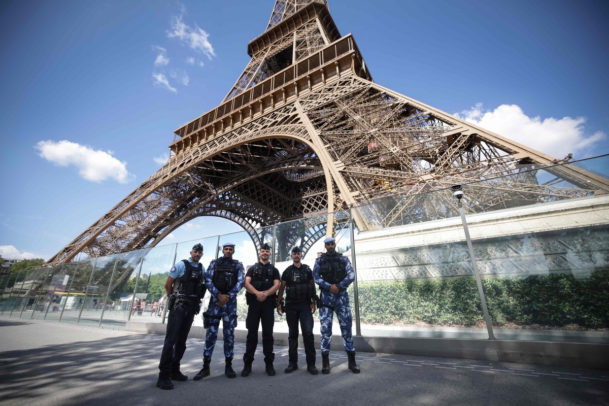 爱游戏视频-关于精彩瞬间：令人屏息凝视，惊险刺激的信息