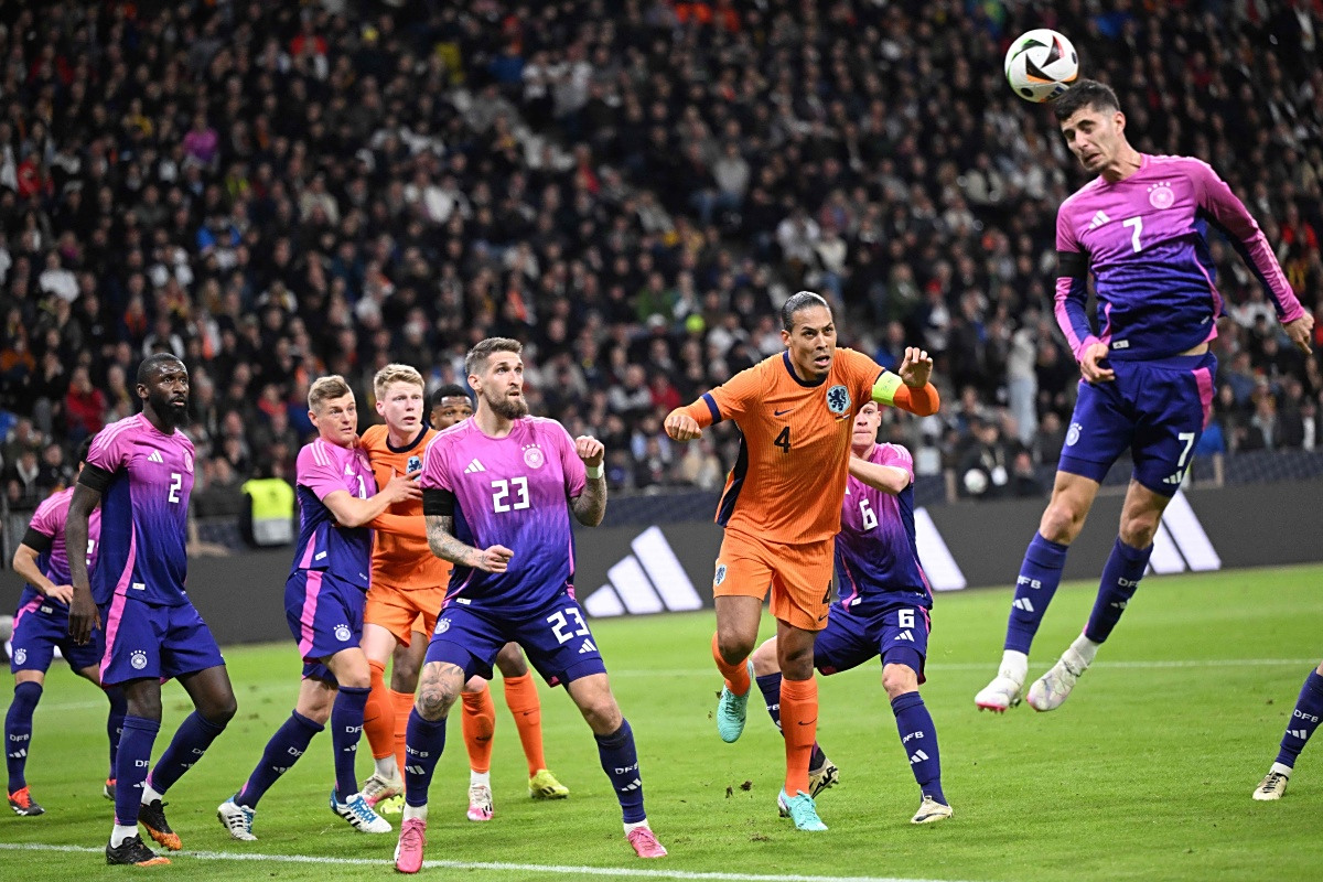 包含主场之利无法决定胜负欧预赛比赛火爆展开的词条 包含主场之利无法决定胜负欧预赛比赛火爆展开的词条