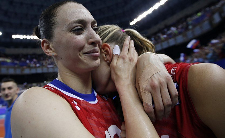 俄罗斯队员突破自我,夺魁成功 俄罗斯队员突破自我,夺魁成功