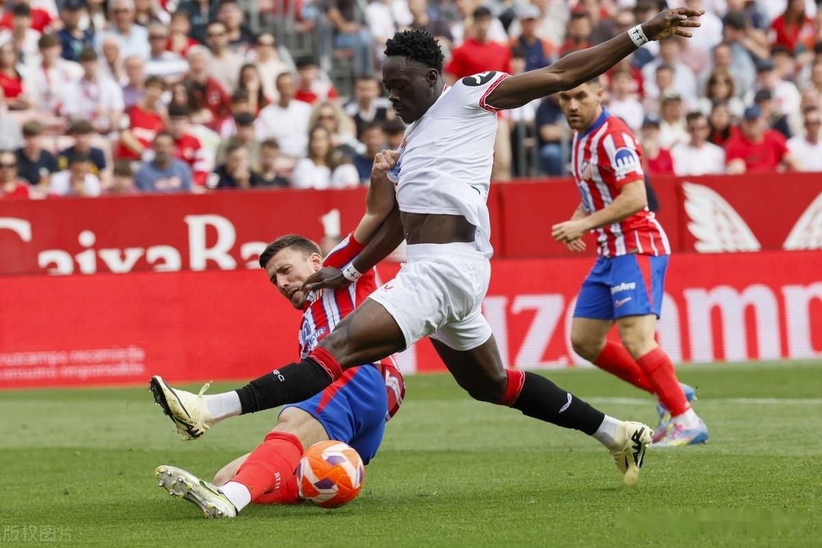 瓦伦西亚迎来胜利,保级形势缓解的简单介绍 瓦伦西亚迎来胜利,保级形势缓解的简单介绍