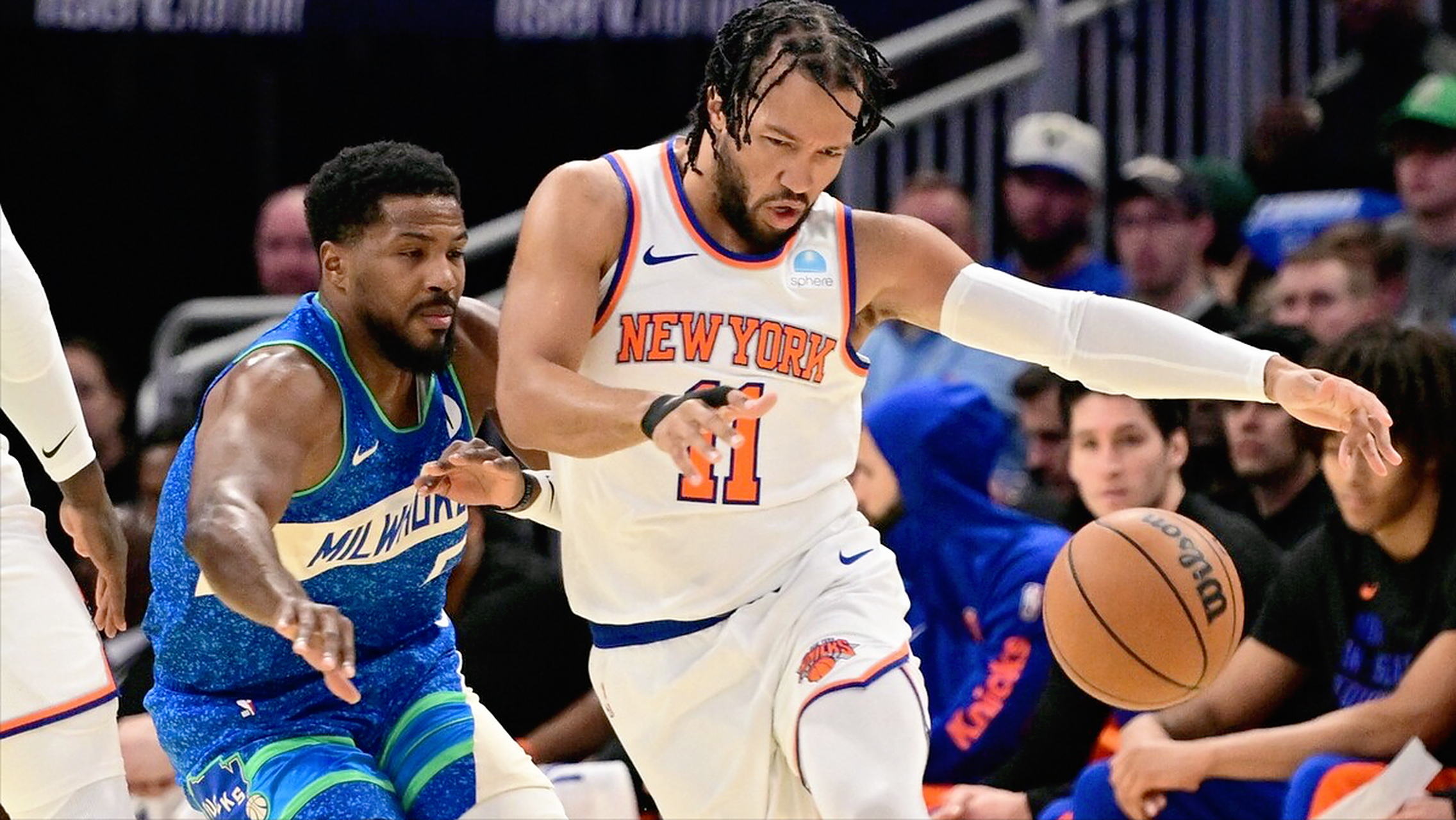 包含雄鹿惜败猛龙,遭遇三连败的词条 包含雄鹿惜败猛龙,遭遇三连败的词条