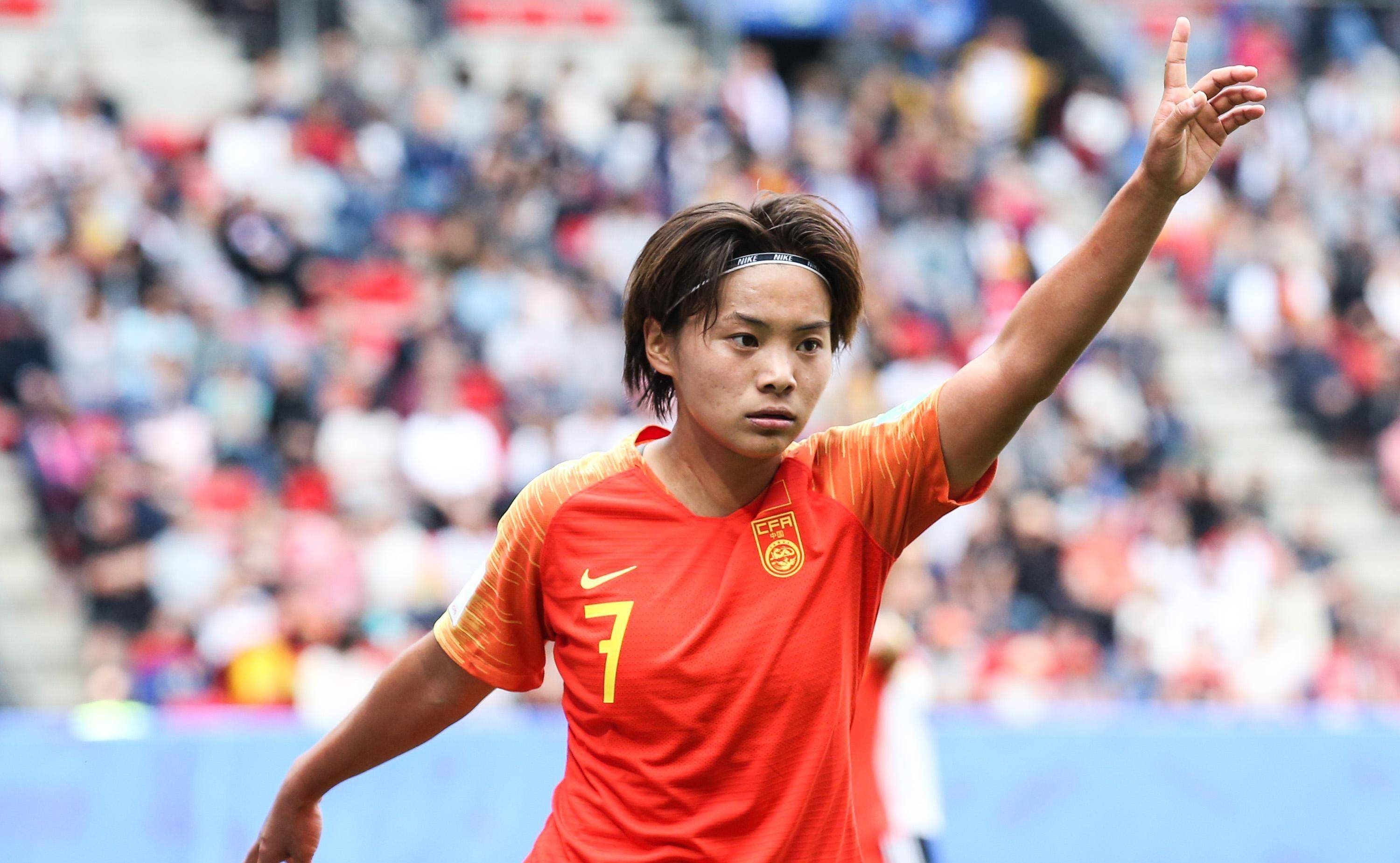 包含崭新挑战:女足队员全力应对的词条 包含崭新挑战:女足队员全力应对的词条