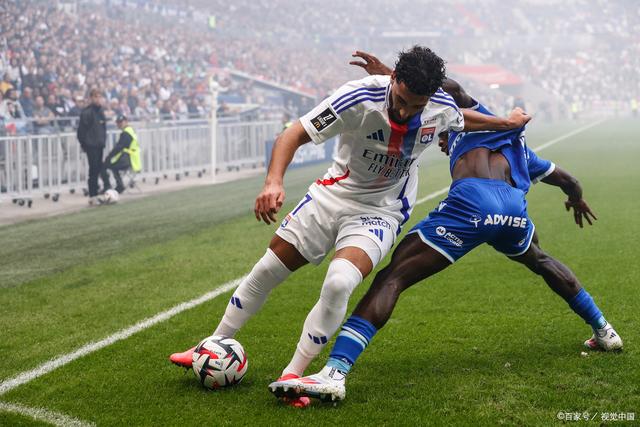 里尔足球队战胜对手,表现稳定 里尔足球队战胜对手,表现稳定