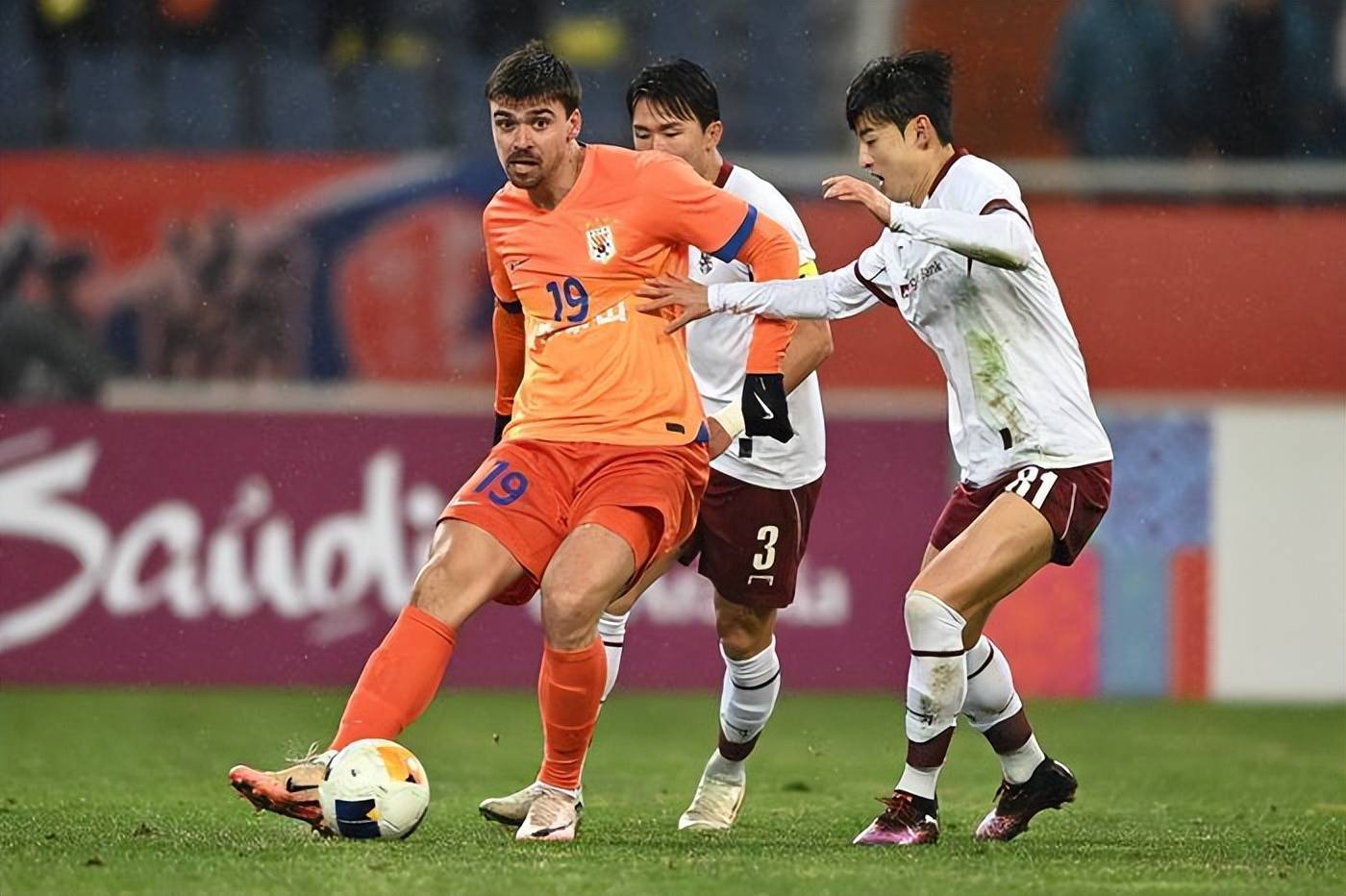 爱游戏教练-包含大马尔的逆袭之旅：客场大胜，继续领跑积分榜的词条