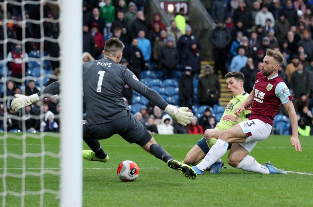 爱游戏官方入口-伯恩利客场战平伯恩茅斯，稳定表现的简单介绍